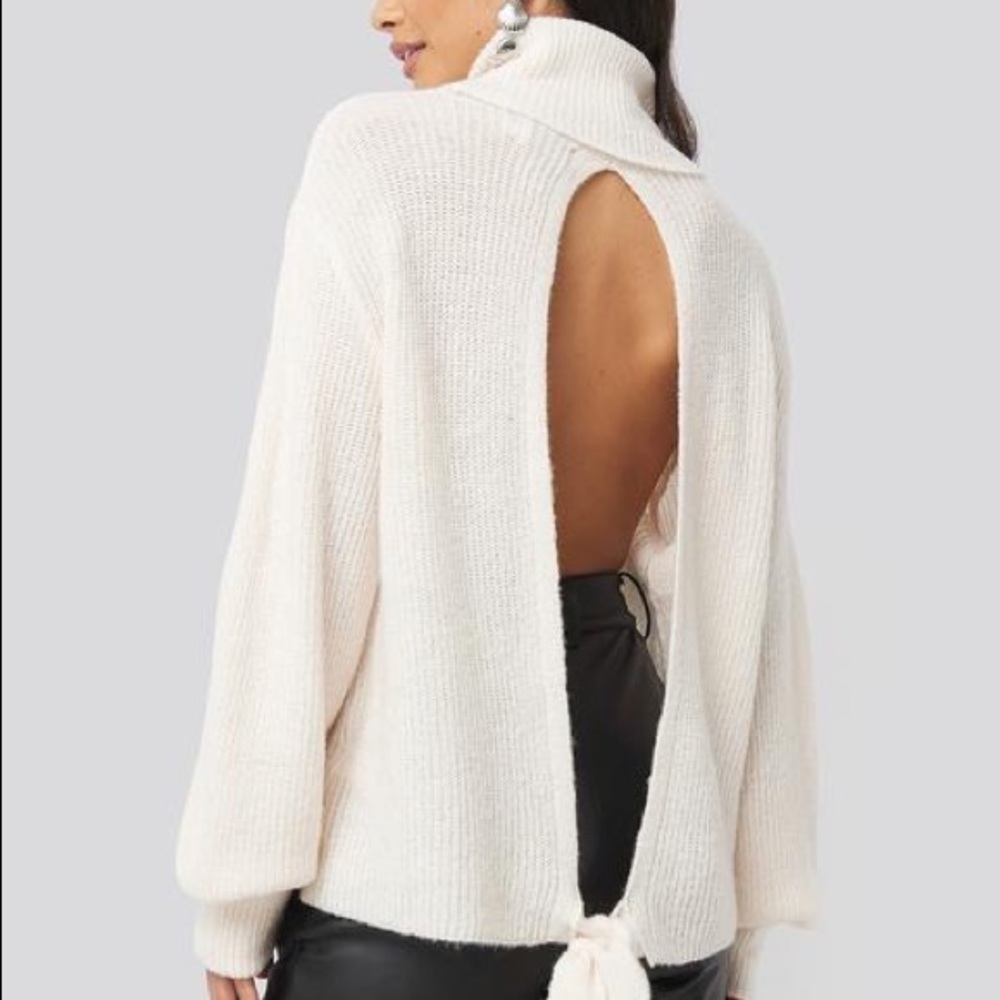 NWT NA-KD Open Back Knit Sweater